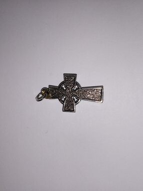 Source Unknown Silver Celtic Cross Pendant